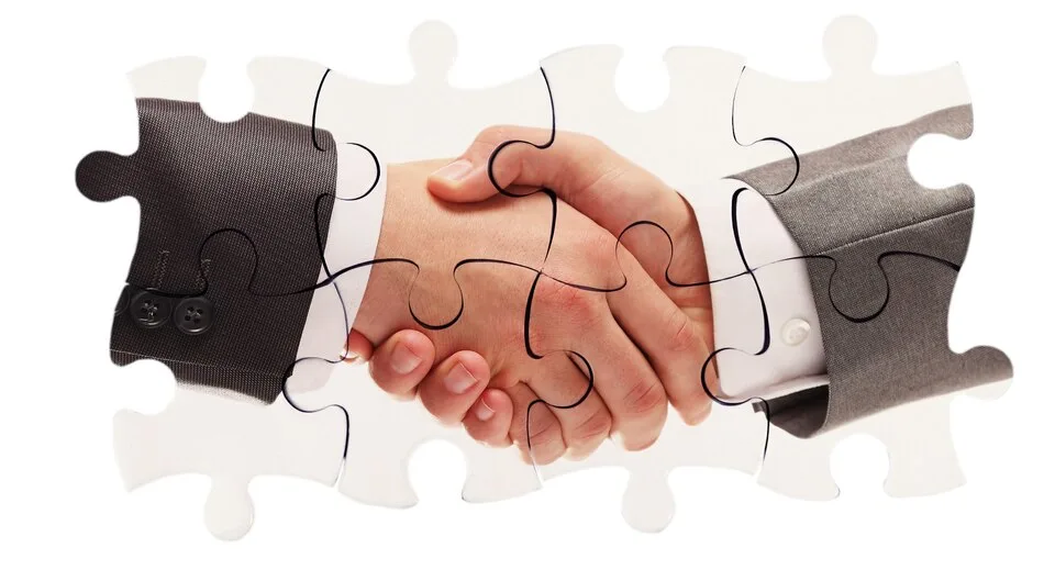-shaking-hands